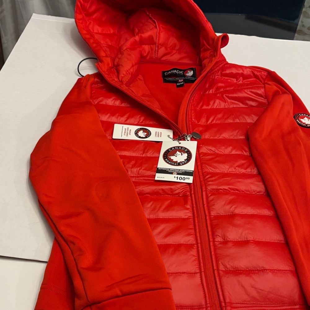 Canada Goose Bold Red Quilted Jacket - Picture 7 of 9